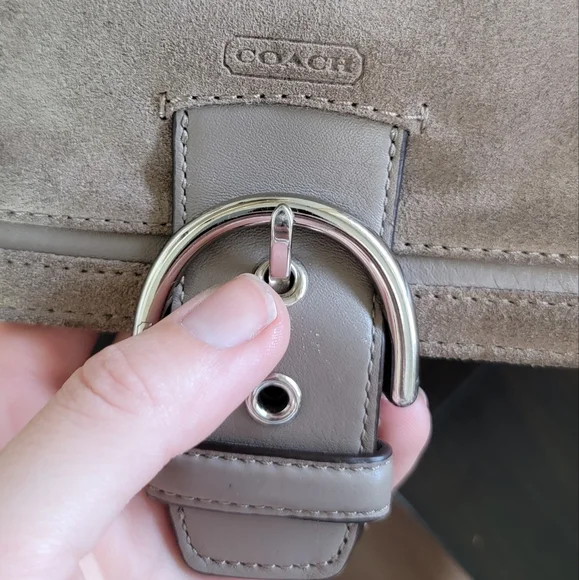 Coach Campbell Suede Belle Carry All F24688 Big Buckle - Picture 6 of 13